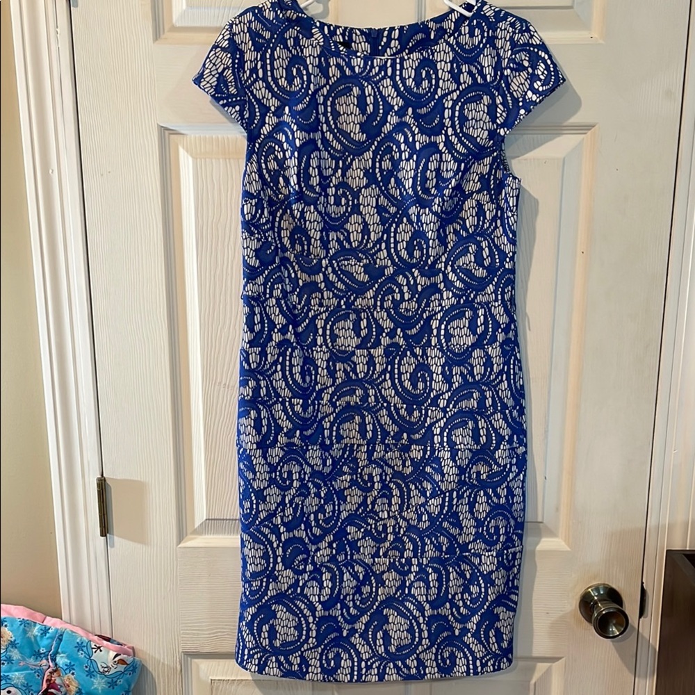 Alyssa Size 8 Elegant Blue Lace Dress
